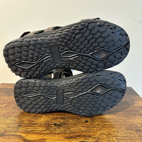 Thereabouts Boys Brown Marsh Sandals NWT Various Sizes - Picture 2 of 8